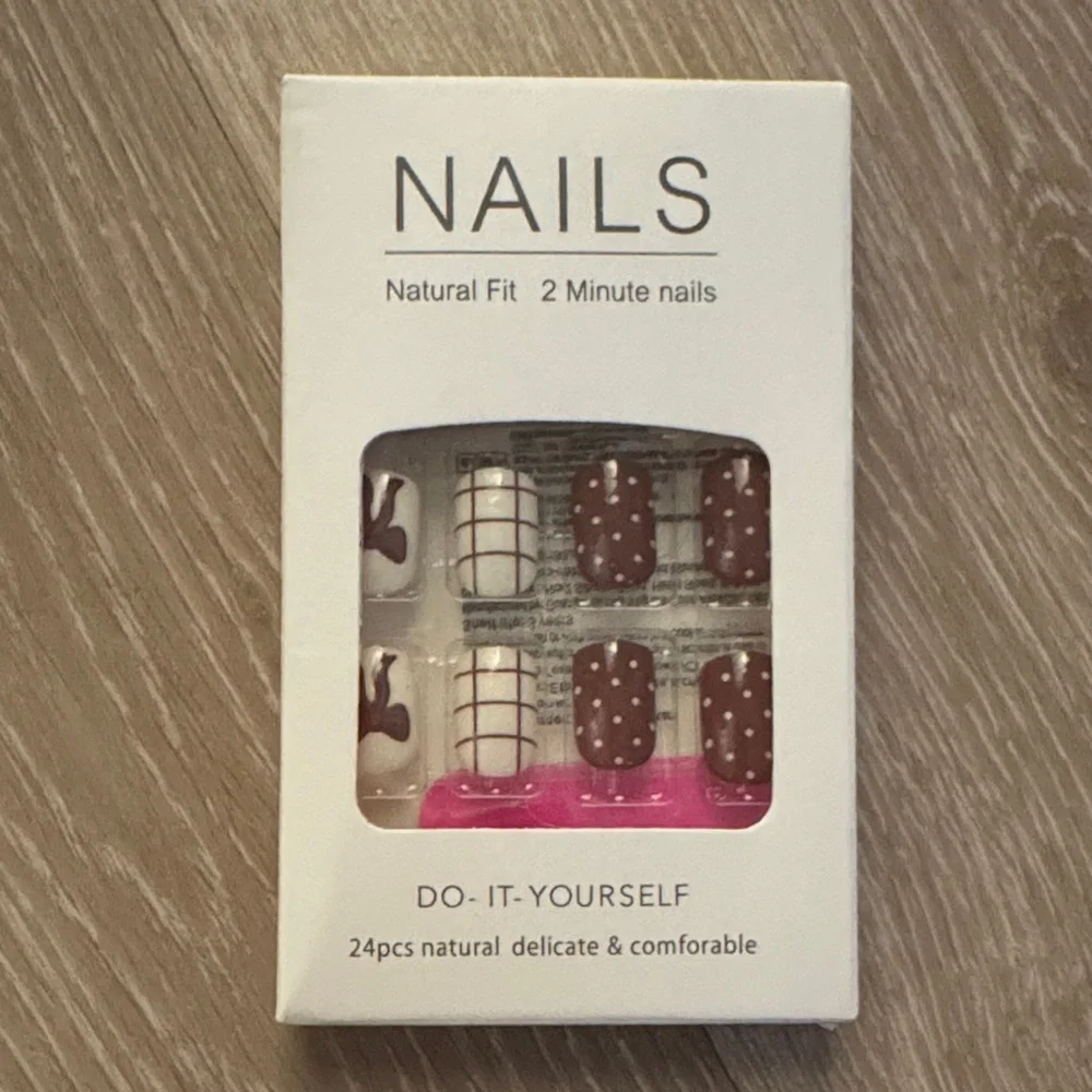 Coquette Glam Brown & White Polka Dot Press On Nail Set NEW 🏷️_3